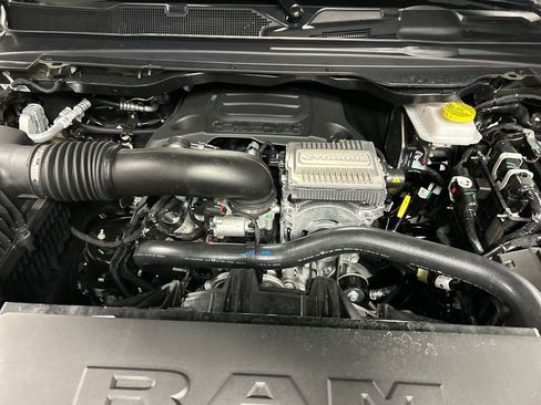 New 2026 RAM 1500 4x4 Crew Cab image 24