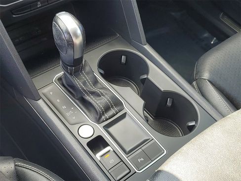 Used 2021 Volkswagen Atlas SE image 27