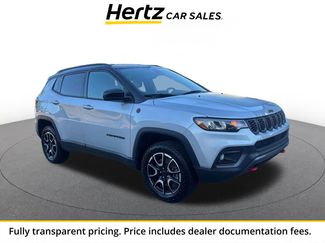 Used 2025 Jeep Compass Trailhawk AWD/4WD video 1