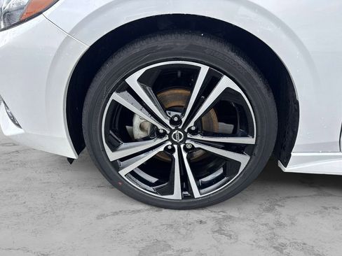 Certified 2023 Nissan Sentra SR image 8