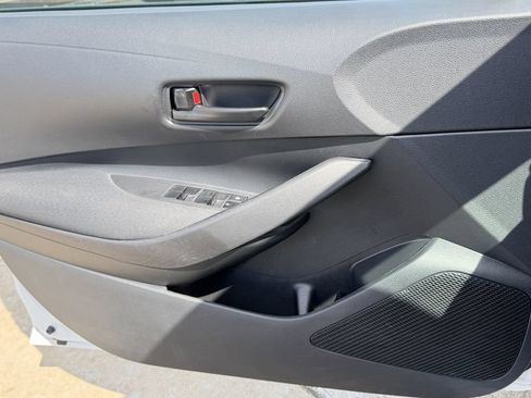 Used 2024 Toyota Corolla LE FWD image 22