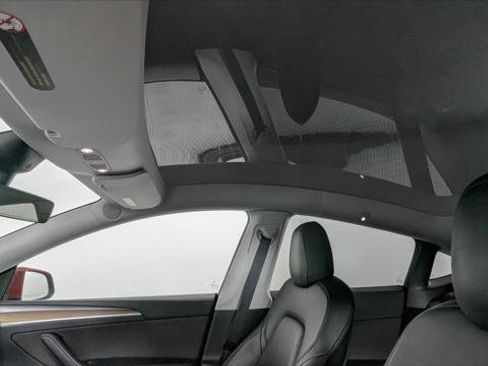 Used 2023 Tesla Model Y Long Range image 14