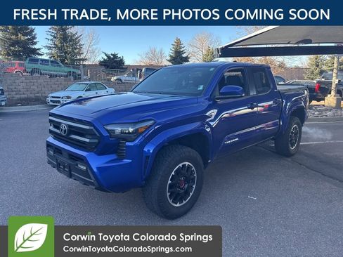 Used 2025 Toyota Tacoma SR5 image 3