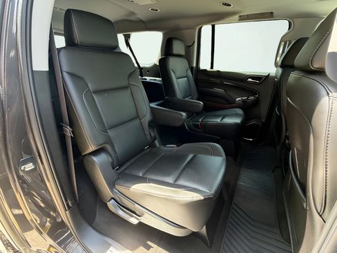 Used 2015 Chevrolet Suburban LTZ RWD image 48