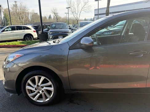 Used 2012 MAZDA MAZDA3 i Touring image 6