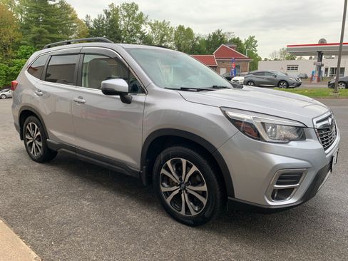 Used 2019 Subaru Forester Limited AWD/4WD image 3