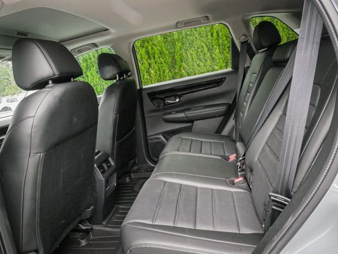 Used 2025 Honda CR-V EX-L image 8