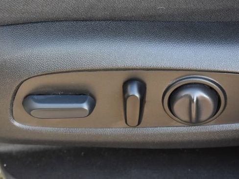 Used 2024 Chevrolet Equinox LS w/ LS Convenience Package AWD/4WD image 24