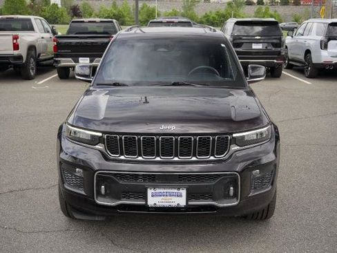 Used 2023 Jeep Grand Cherokee L Overland AWD/4WD image 4