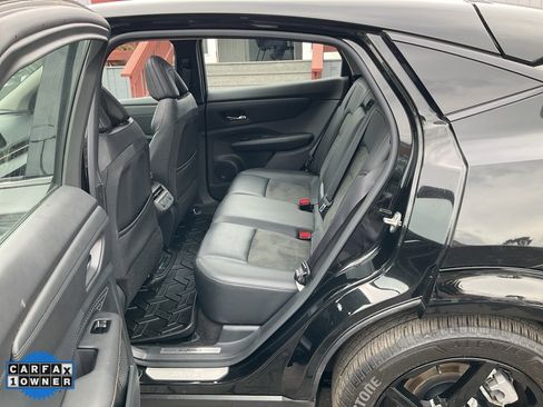 Used 2023 Nissan Ariya AWD image 7