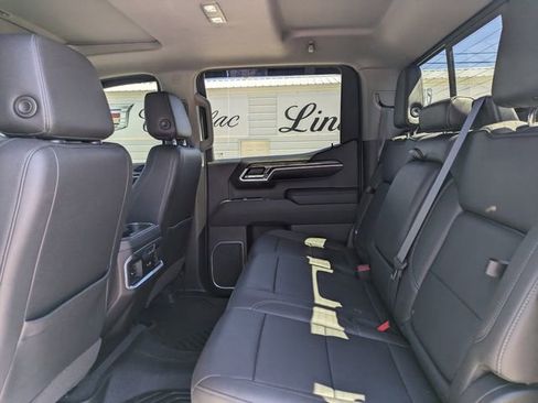 Used 2022 Chevrolet Silverado 1500 LTZ w/ LTZ Premium Package AWD/4WD image 14