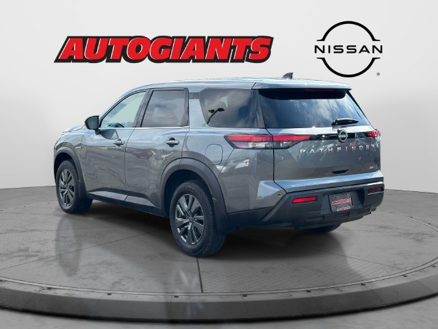Used 2024 Nissan Pathfinder S AWD/4WD image 5
