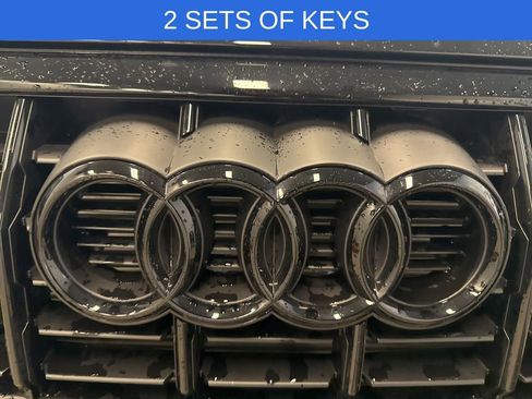 Used 2025 Audi Q3 2.0T Premium image 3