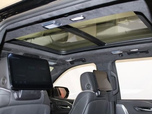 Used 2023 Cadillac Escalade V AWD/4WD image 10