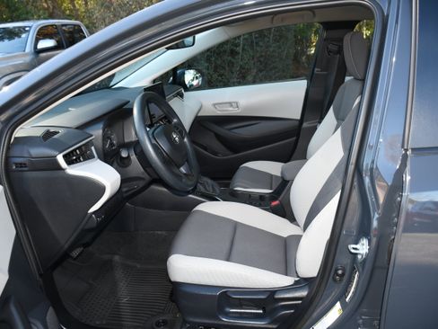 Certified 2025 Toyota Corolla LE image 7