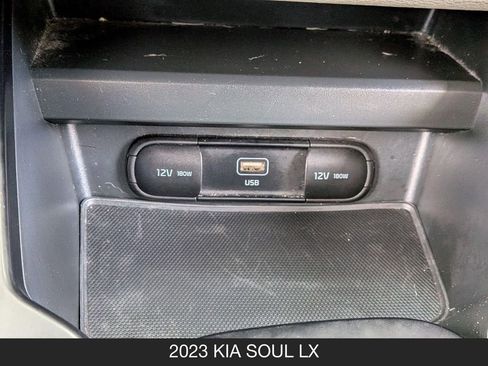 Used 2023 Kia Soul LX w/ LX Technology Package FWD image 22