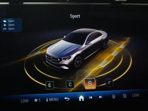 New 2026 Mercedes-Benz E 350 4MATIC Sedan image 26