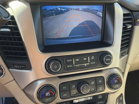 Used 2015 GMC Yukon Denali w/ Premium Package image 19