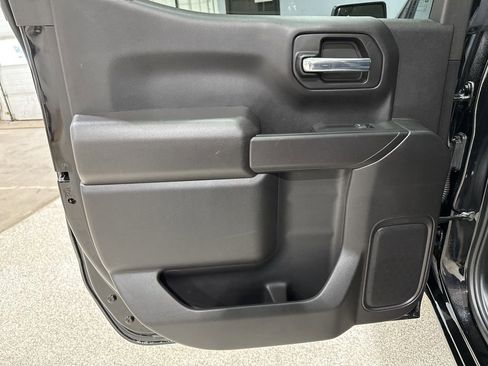 Used 2025 Chevrolet Silverado 1500 Custom w/ LPO, Dark Essentials Package AWD/4WD image 13