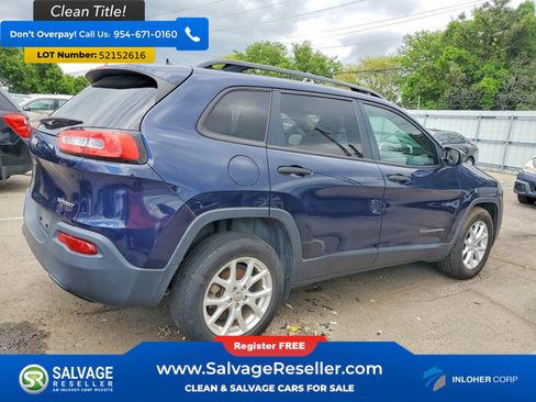 Used 2016 Jeep Cherokee Sport FWD image 4