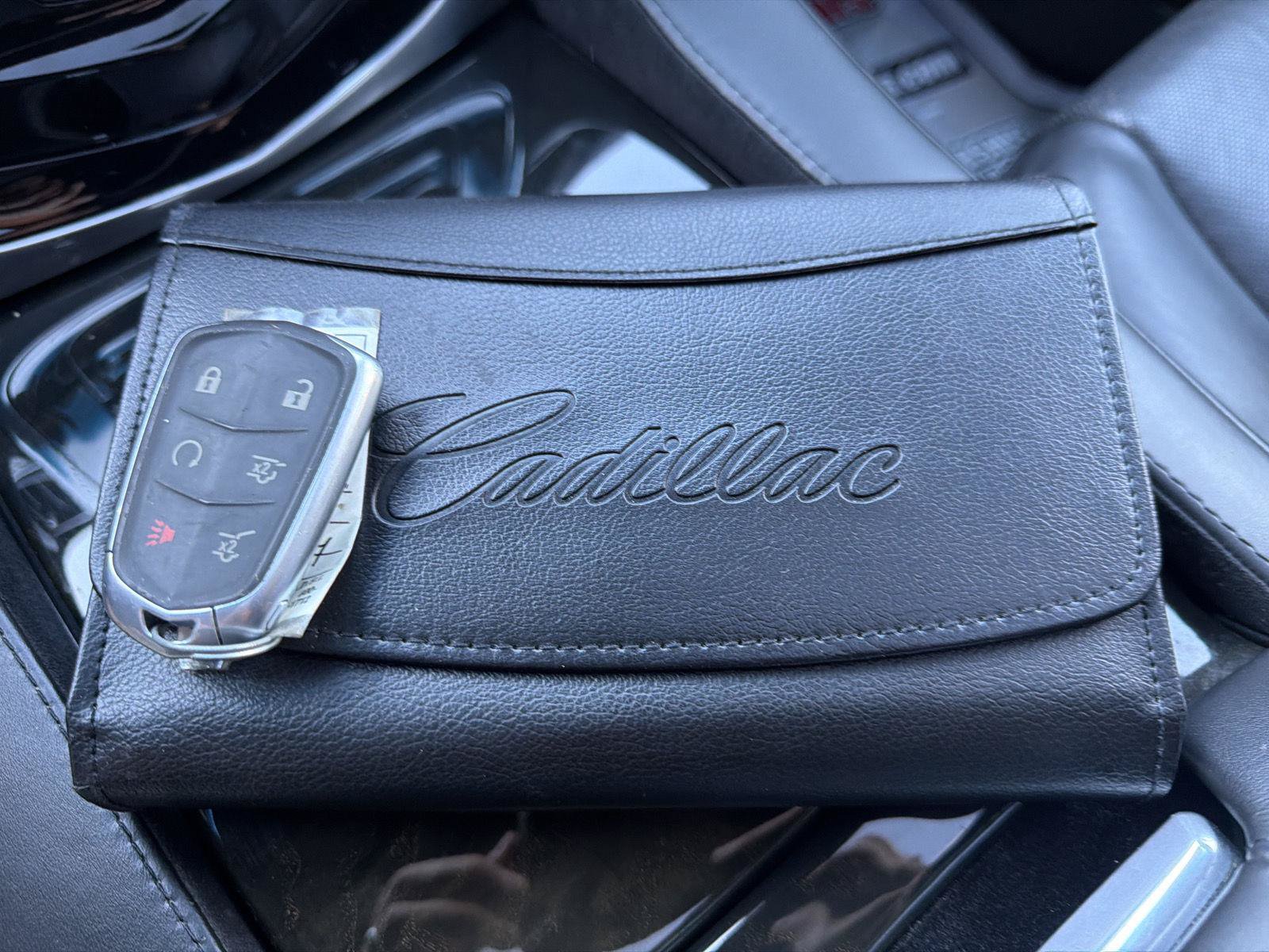 Used 2019 Cadillac Escalade ESV Platinum AWD/4WD image 28