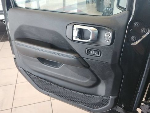 Used 2024 Jeep Wrangler Unlimited Rubicon 4xe AWD/4WD image 37