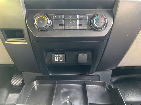Used 2020 Ford F150 XLT w/ Equipment Group 301A Mid RWD image 12