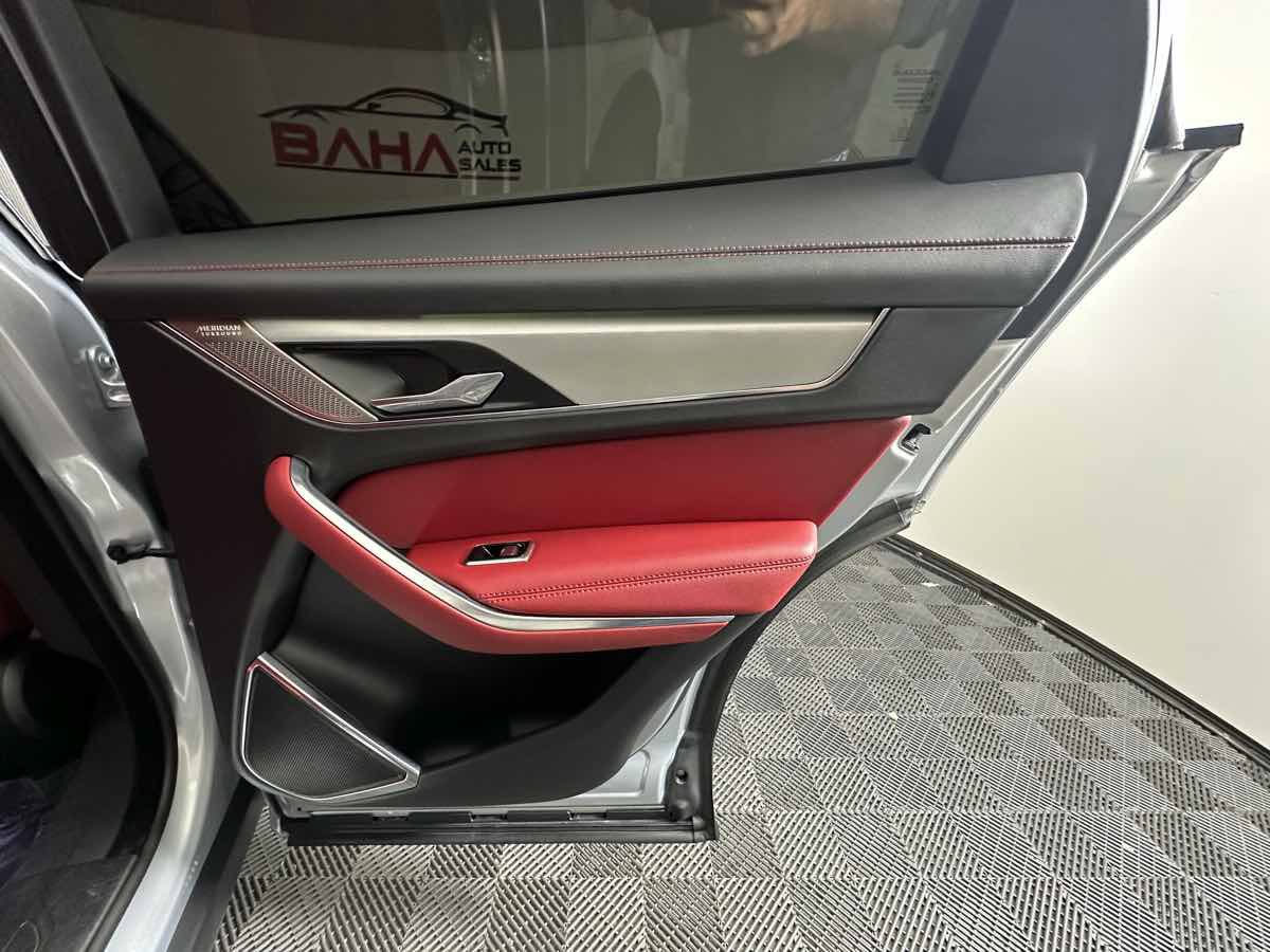 Used 2021 Jaguar F-PACE R-Dynamic S AWD/4WD image 19