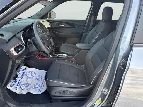 Used 2023 Chevrolet TrailBlazer RS image 17