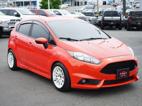 Used 2016 Ford Fiesta ST FWD image 7