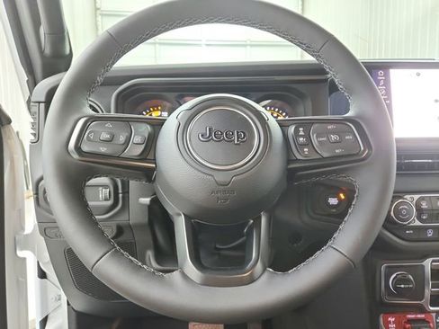 New 2026 Jeep Wrangler Unlimited Rubicon AWD/4WD image 23