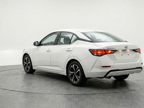 Used 2025 Nissan Sentra SV FWD image 6