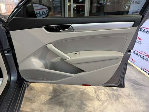 Used 2019 Volkswagen Passat 2.0T Wolfsburg FWD image 48