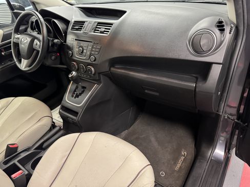 Used 2014 MAZDA MAZDA5 Grand Touring image 13