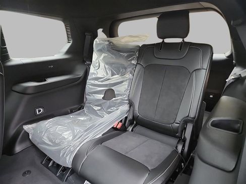 New 2025 Jeep Grand Cherokee L Altitude image 19