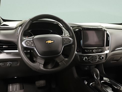 Used 2023 Chevrolet Traverse High Country w/ LPO, Cargo Package AWD/4WD image 9