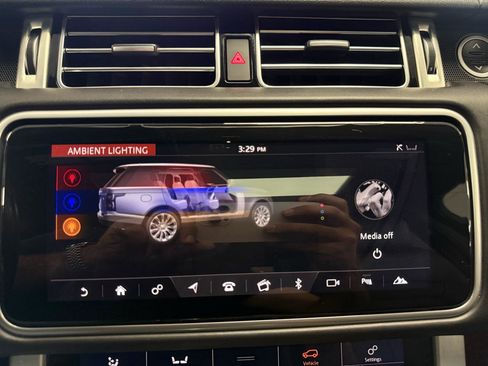 Used 2018 Land Rover Range Rover HSE image 17