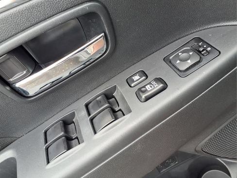 Used 2024 Mitsubishi Outlander Sport ES AWD/4WD image 15