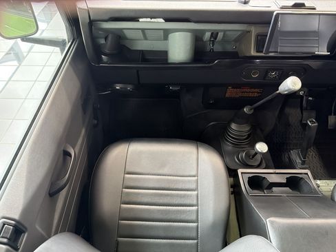Used 1994 Land Rover Defender 90 image 21