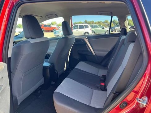 Used 2014 Toyota RAV4 LE AWD/4WD image 28