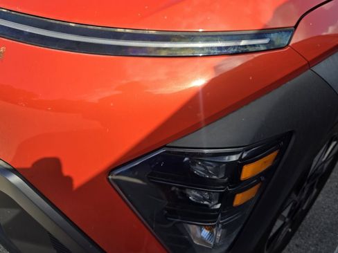 Used 2024 Hyundai Kona SEL FWD image 11