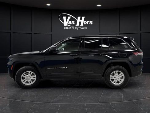 Used 2023 Jeep Grand Cherokee Laredo w/ Luxury Tech Group I image 11