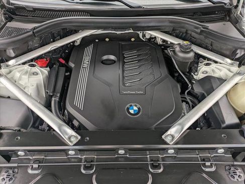 Used 2019 BMW X5 xDrive40i w/ M Sport Package image 25