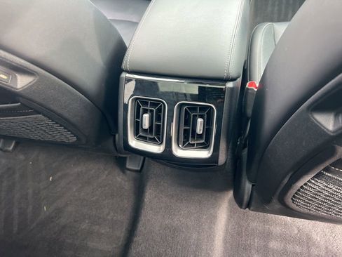 Certified 2024 Kia Sorento SX image 21