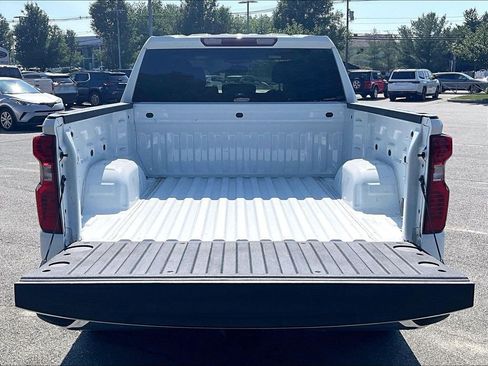 Used 2023 Chevrolet Silverado 1500 LT AWD/4WD image 32
