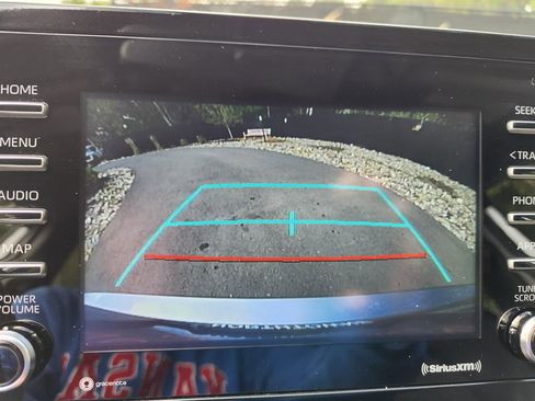 Used 2024 Toyota Camry SE image 35