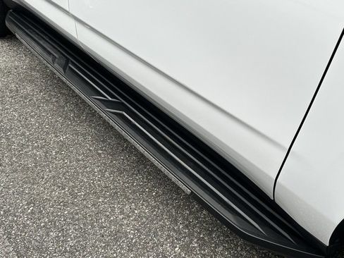 Used 2021 Chevrolet Suburban High Country image 29