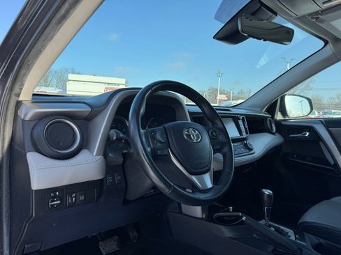 Used 2017 Toyota RAV4 Limited image 14