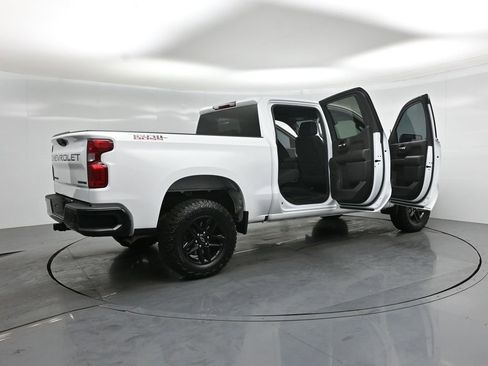 Used 2024 Chevrolet Silverado 1500 Custom Trail Boss w/ LPO, Dark Essentials Package AWD/4WD image 6