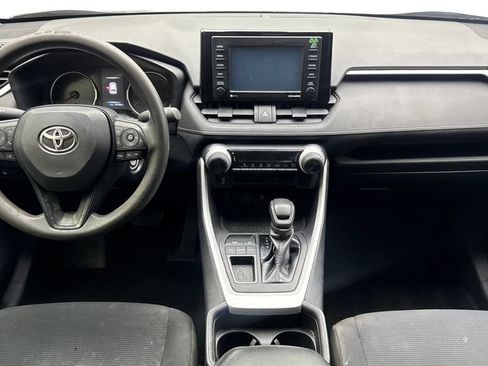 Used 2021 Toyota RAV4 LE FWD image 50